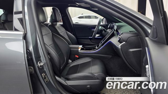 Mercedes-Benz C-Class C200 4MATIC Avantgarde