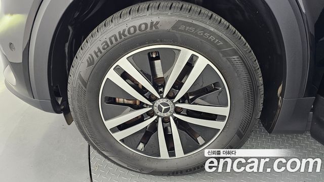 Mercedes-Benz GLB-Class GLB200 d