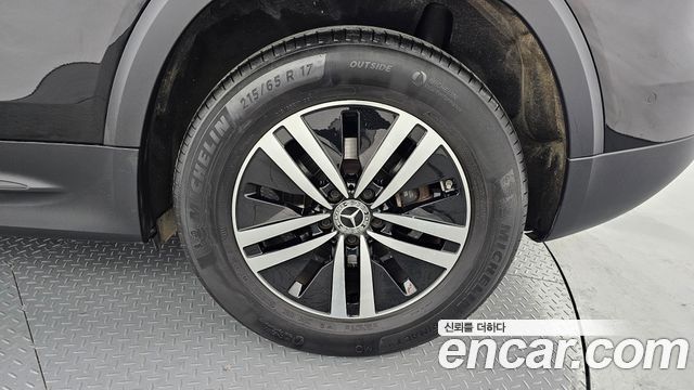 Mercedes-Benz GLB-Class GLB200 d