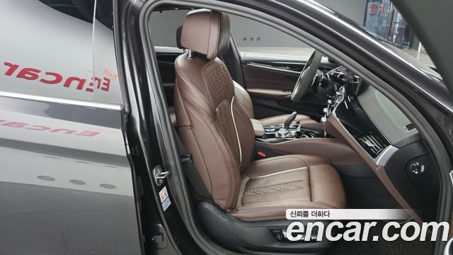 BMW 5-Series 530i M Sport Package