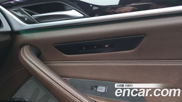 BMW 5-Series 530i M Sport Package