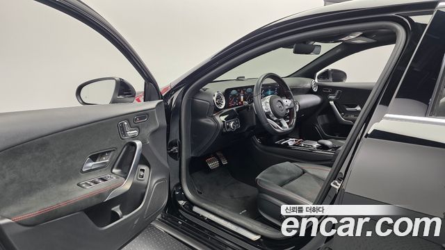 Mercedes-Benz A-Class A250 4MATIC Sedan