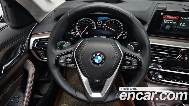 BMW 5-Series 530i xDrive Luxury Plus