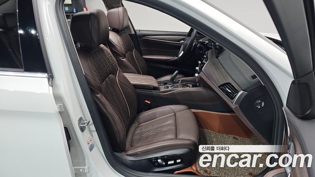 BMW 5-Series 530i xDrive Luxury Plus
