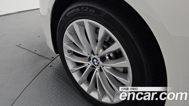 BMW 5-Series 530i xDrive Luxury Plus