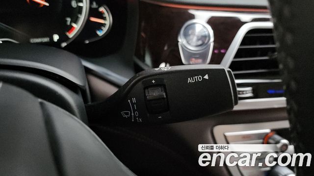 BMW 7-Series 750Li xDrive