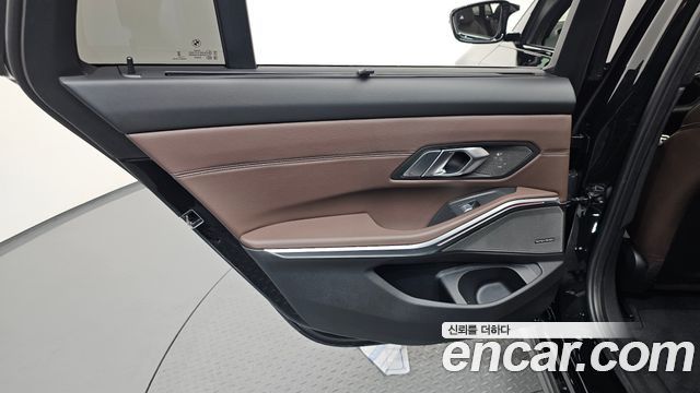 BMW 3-Series M340i xDrive Touring Pro