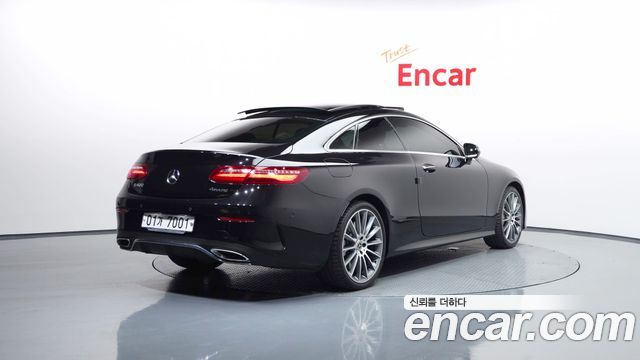 Mercedes-Benz E-Class E400 4MATIC Coupe
