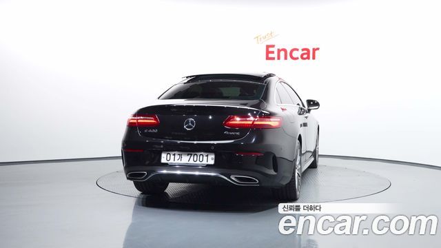 Mercedes-Benz E-Class E400 4MATIC Coupe
