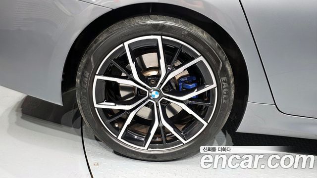 BMW 5-Series 530i M Sport Package