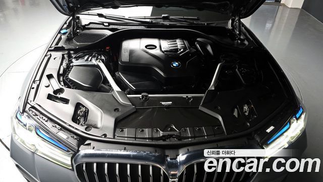 BMW 5-Series 530i M Sport Package