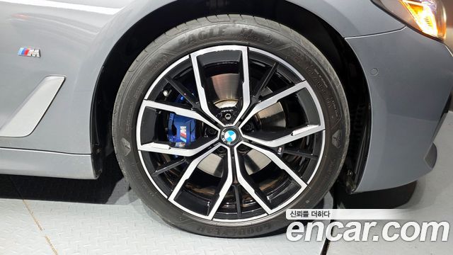 BMW 5-Series 530i M Sport Package