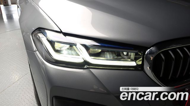 BMW 5-Series 530i M Sport Package