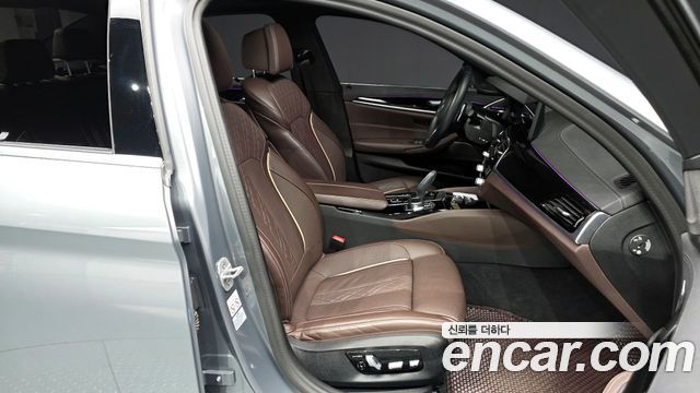 BMW 5-Series 530i M Sport Package