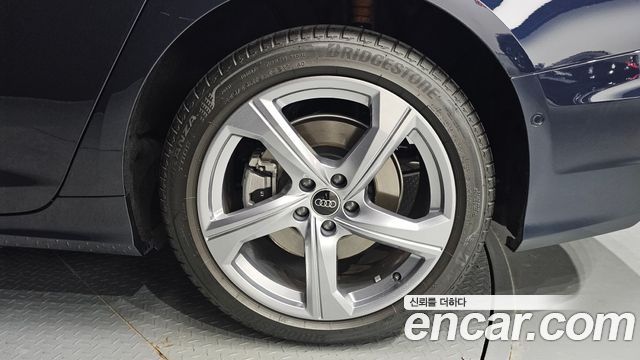 Audi A6 45 TFSI Premium