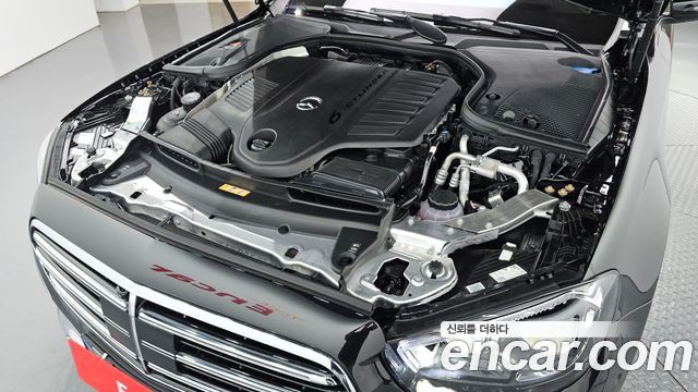 Mercedes-Benz E-Class E450 4MATIC Exclusive