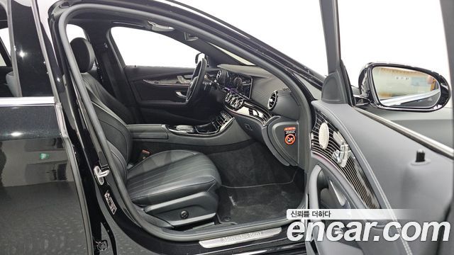 Mercedes-Benz E-Class E450 4MATIC Exclusive