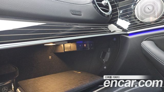 Mercedes-Benz E-Class E450 4MATIC Exclusive