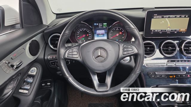 Mercedes-Benz GLC-Class GLC350e 4MATIC Premium