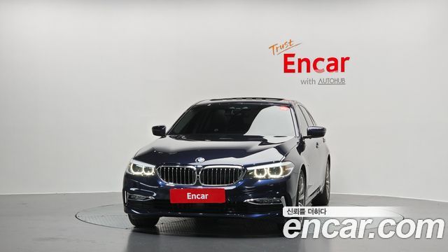 BMW 5-Series 520i Luxury