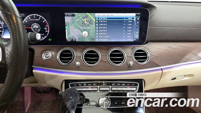 Mercedes-Benz E-Class E300 Exclusive