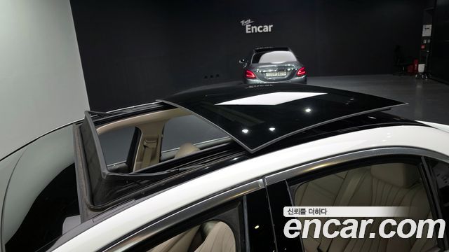 Mercedes-Benz E-Class E300 Exclusive
