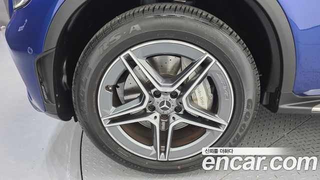 Mercedes-Benz GLC-Class GLC300e 4MATIC