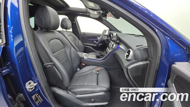 Mercedes-Benz GLC-Class GLC300e 4MATIC