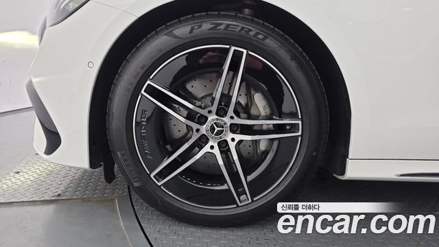 Mercedes-Benz E-Class E200 AMG Line