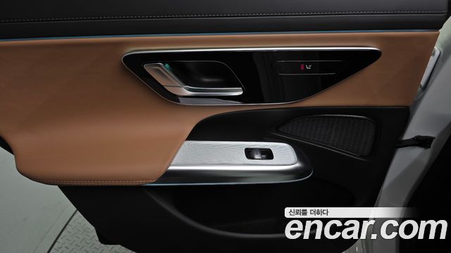 Mercedes-Benz E-Class E200 AMG Line