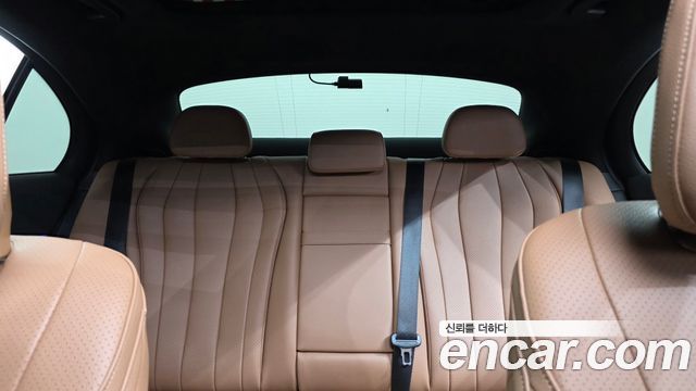 Mercedes-Benz E-Class E200 AMG Line