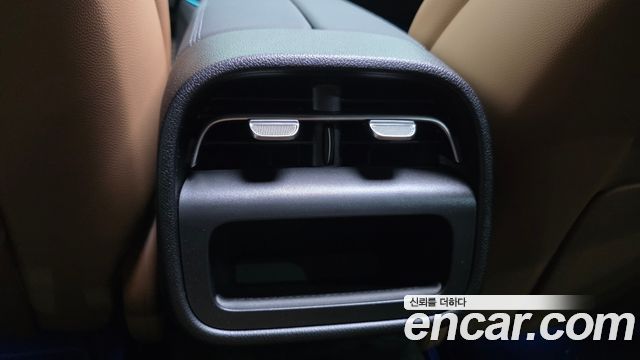 Mercedes-Benz E-Class E200 AMG Line