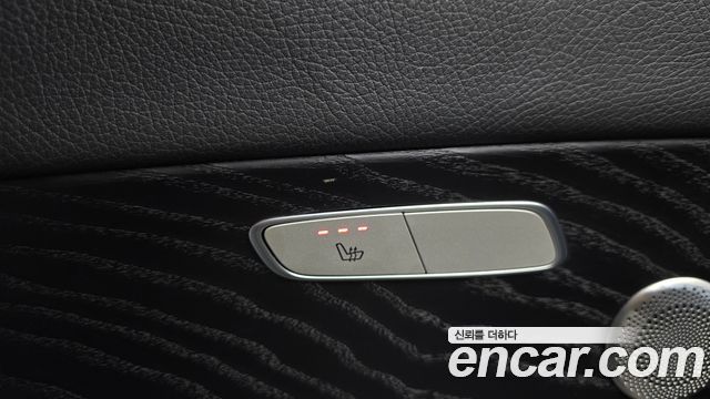 Mercedes-Benz E-Class E300 4MATIC Avnatgarde
