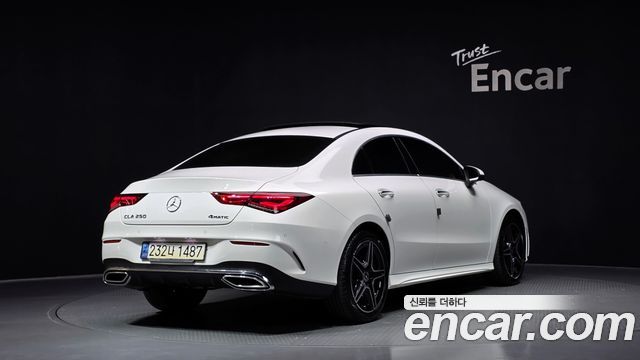 Mercedes-Benz CLA-Class CLA250 4MATIC