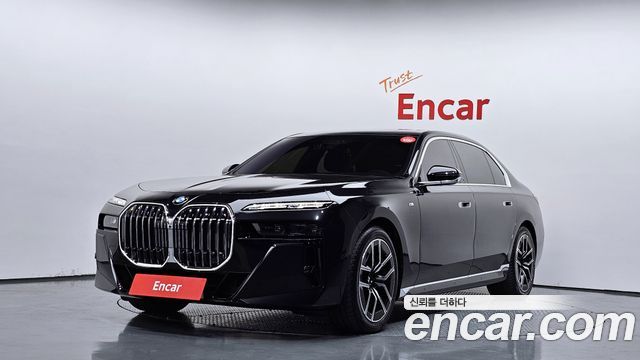 BMW 7-Series 740i xDrive M Sport