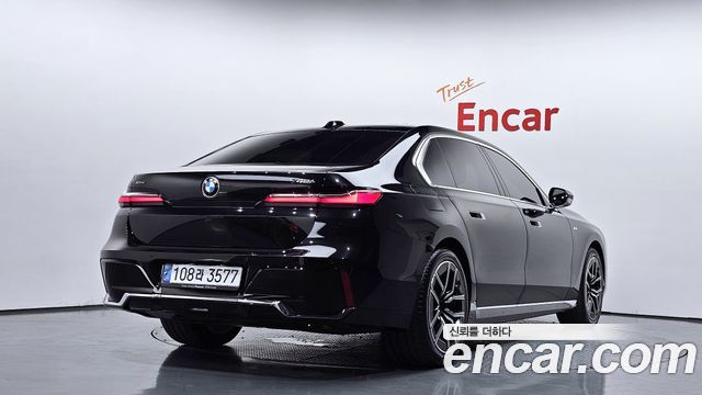 BMW 7-Series 740i xDrive M Sport
