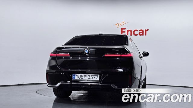 BMW 7-Series 740i xDrive M Sport