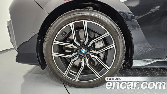 BMW 7-Series 740i xDrive M Sport