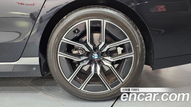 BMW 7-Series 740i xDrive M Sport