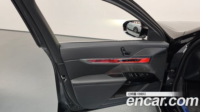 BMW 7-Series 740i xDrive M Sport