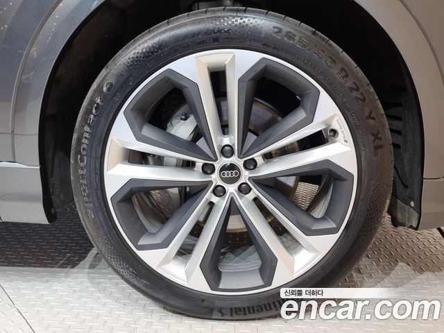 Audi Q8 55 TFSI Quattro Premium