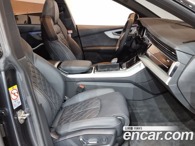 Audi Q8 55 TFSI Quattro Premium