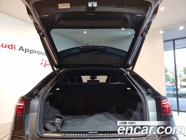 Audi Q8 55 TFSI Quattro Premium
