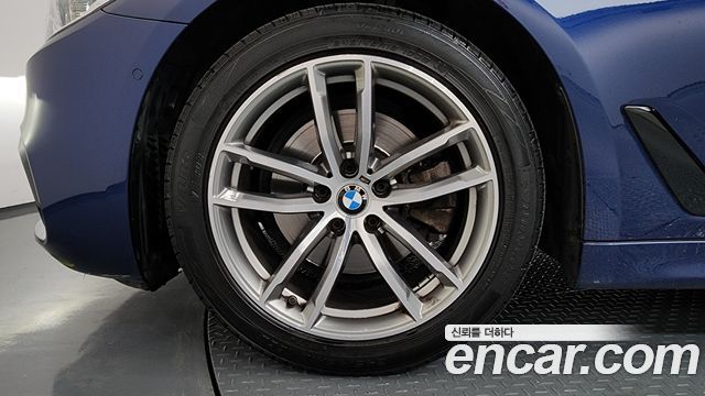 BMW 5-Series 520d M Sport Package Plus