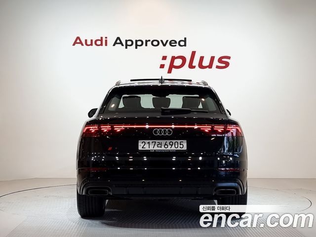 Audi Q8 55 TFSI Quattro Premium