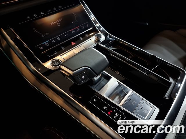Audi Q8 55 TFSI Quattro Premium