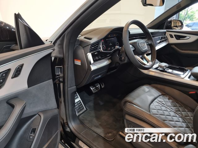 Audi Q8 55 TFSI Quattro Premium