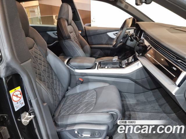 Audi Q8 55 TFSI Quattro Premium