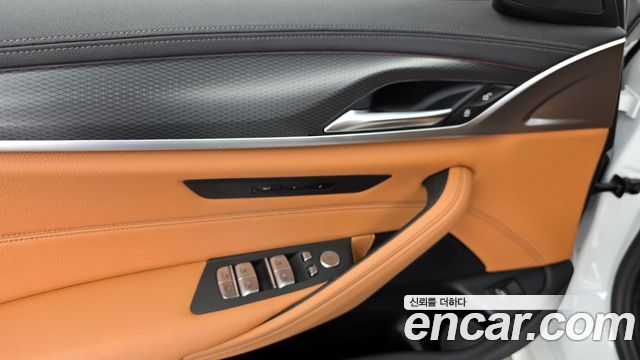BMW 5-Series 520i M Sport