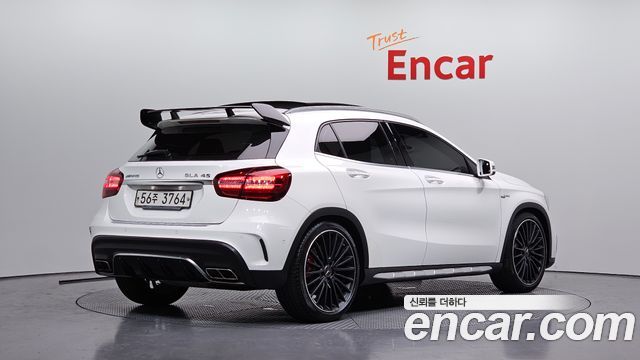 Mercedes-Benz GLA-Class GLA45 AMG 4MATIC